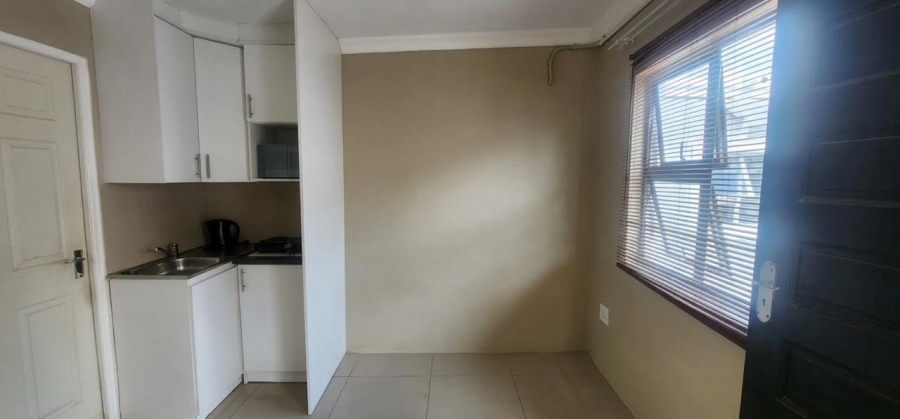 To Let 1 Bedroom Property for Rent in Glenlilly Western Cape